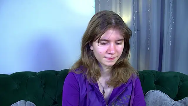 MilaMaelis online show from April 4, 6:44 am