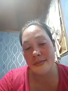 Snapshot of May_Bombs chatting on June 27, 1:06 pm May Bombs online show from June 27, 1:06 pm
