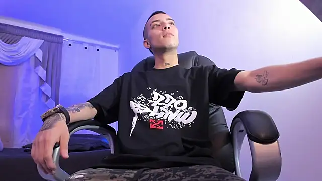 Dereck Boy  online show from February 26, 4:00 am