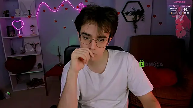 Snapshot of martin_neil chatting on February 23, 8:28 pm martin neil online show from February 23, 8:28 pm