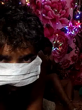 Snapshot of Tiay_009 chatting on February 23, 11:07 am Tiay 009 online show from February 23, 11:07 am