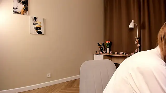 Snapshot of VictorMencia chatting on February 26, 9:14 pm VictorMencia online show from February 26, 9:14 pm