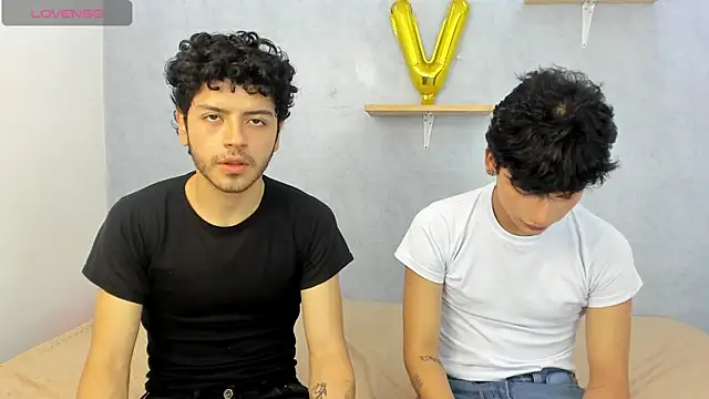 Snapshot of Eliotkinky chatting on February 25, 2:59 pm Eliotkinky online show from February 25, 2:59 pm