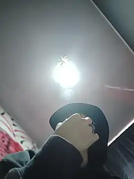 Snapshot of CharlotteKravizz chatting on February 25, 5:44 pm CharlotteKravizz online show from February 25, 5:44 pm