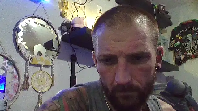 Snapshot of F_D_R_ chatting on February 17, 5:59 am F D R online show from February 17, 5:59 am