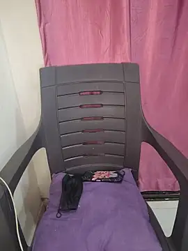 Snapshot of Baby_dall1 chatting on June 19, 2:21 pm Baby dall1 online show from June 19, 2:21 pm