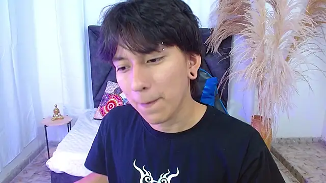 nikoo 18 online show from February 10, 1:37 pm