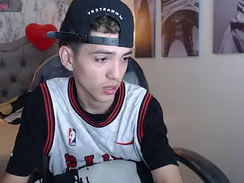 Snapshot of Asher_costa chatting on February 22, 5:44 pm Asher costa online show from February 22, 5:44 pm