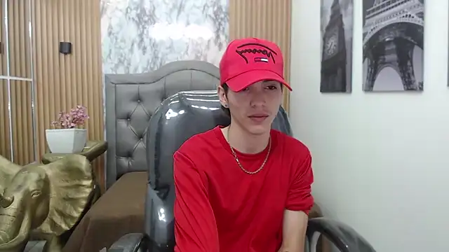 Snapshot of Asher_costa chatting on May 5, 11:46 pm Asher costa online show from May 5, 11:46 pm