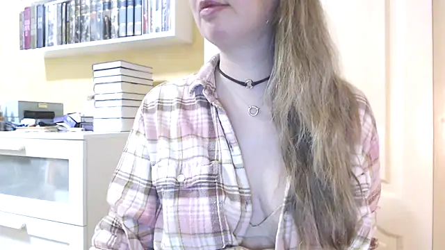 Tasiya online show from February 22, 7:45 pm