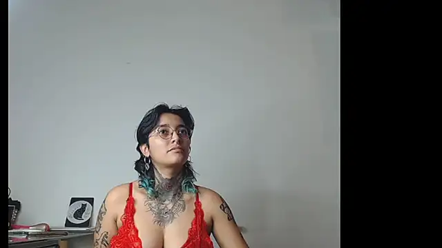 Snapshot of Ivyravens chatting on February 14, 11:23 pm Ivyravens online show from February 14, 11:23 pm