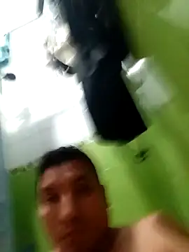 Snapshot of Dotado_95 chatting on February 15, 6:21 am Dotado 95 online show from February 15, 6:21 am