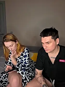 Snapshot of ToxyFoxyy chatting on February 23, 3:31 pm ToxyFoxyy online show from February 23, 3:31 pm