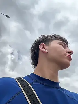 ARON LUXX online show from April 12, 3:06 pm