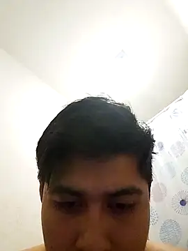 Snapshot of dark0p12 chatting on February 9, 8:29 am dark0p12 online show from February 9, 8:29 am