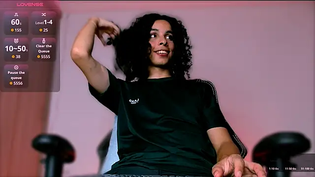 Snapshot of Dann-Winner chatting on February 18, 3:02 am Dann-Winner online show from February 18, 3:02 am