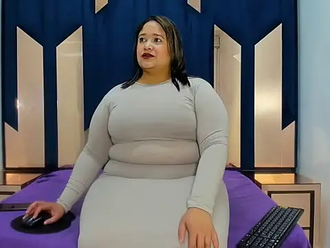 Snapshot of bustyy_juicyrx chatting on February 21, 12:39 pm bustyy juicyrx online show from February 21, 12:39 pm