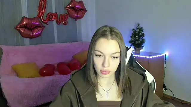 CandyGyrl online show from February 13, 1:01 am