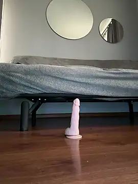 Snapshot of chilhorny chatting on February 17, 6:32 am chilhorny online show from February 17, 6:32 am