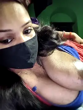 V-Hot-Suity online show from March 10, 11:54 pm