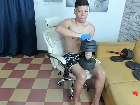 Andres sant  online show from February 14, 12:40 am