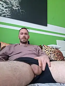 Dernachbar89 online show from February 4, 1:28 pm