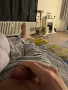 Snapshot of ManuelCervantes1972 chatting on February 5, 11:31 pm ManuelCervantes1972 online show from February 5, 11:31 pm