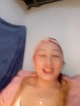 Snapshot of Jolie_sexy chatting on March 4, 4:46 pm Jolie sexy online show from March 4, 4:46 pm