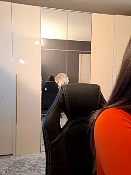 Nhaomy    online show from February 6, 12:52 pm