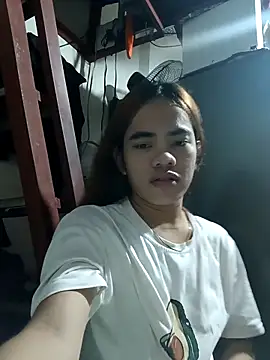 Wildcam21 online show from February 25, 3:16 am