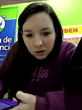 Snapshot of Beesametoda chatting on April 27, 12:58 pm Beesametoda online show from April 27, 12:58 pm
