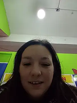 Snapshot of Beesametoda chatting on June 1, 6:42 pm Beesametoda online show from June 1, 6:42 pm