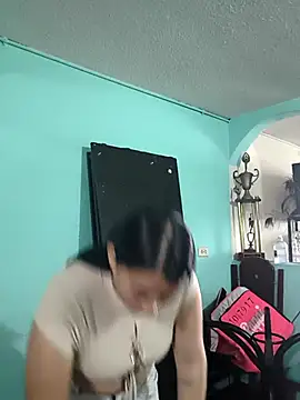 Snapshot of ashleymonroe4 chatting on February 24, 3:21 pm ashleymonroe4 online show from February 24, 3:21 pm