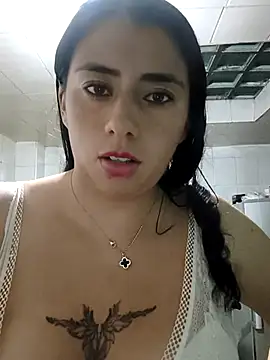 ashleymonroe4 online show from April 16, 12:44 am