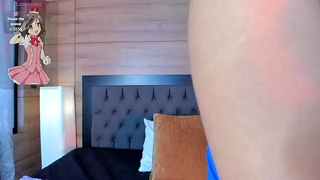 CoralineRoss  online show from February 25, 5:00 pm