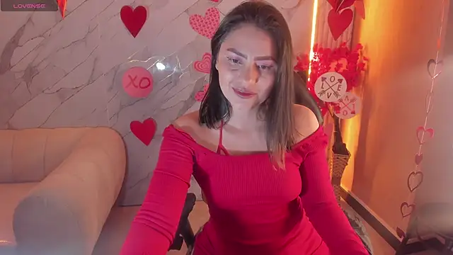 Snapshot of rox_luxury_tf chatting on February 17, 9:32 pm rox luxury tf online show from February 17, 9:32 pm