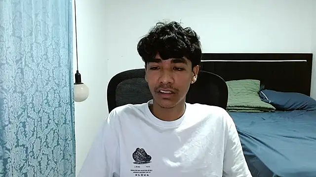 Pedestal diamant online show from March 11, 11:55 pm