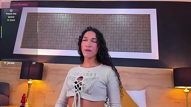 Chloee  Adams online show from April 13, 8:14 pm