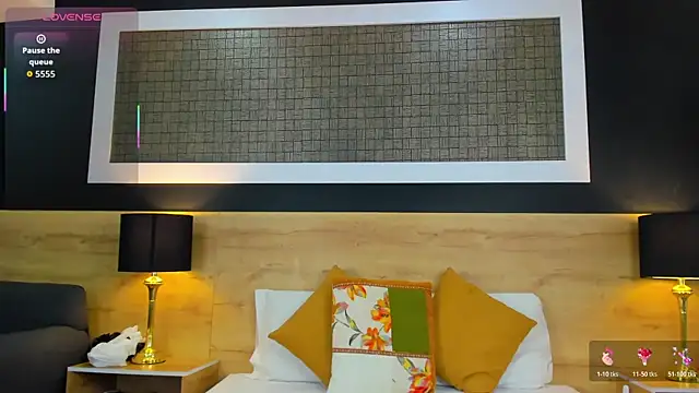 Chloee  Adams online show from April 16, 9:15 pm