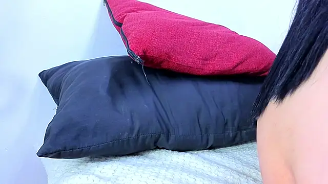 Snapshot of Julieta-Horny- chatting on February 25, 12:59 pm Julieta-Horny- online show from February 25, 12:59 pm