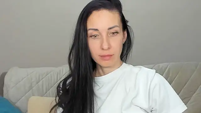 Snapshot of Poorlamb911 chatting on February 12, 8:15 pm Poorlamb911 online show from February 12, 8:15 pm