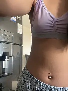 ScarlettMus online show from April 22, 7:37 pm