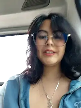 Snapshot of Mari-98 chatting on February 6, 6:11 pm Mari-98 online show from February 6, 6:11 pm