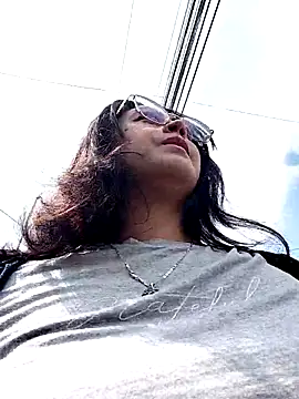 Snapshot of Mari-98 chatting on March 2, 7:10 pm Mari-98 online show from March 2, 7:10 pm