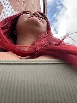 Snapshot of Lia-Moon77 chatting on February 6, 5:38 pm Lia-Moon77 online show from February 6, 5:38 pm