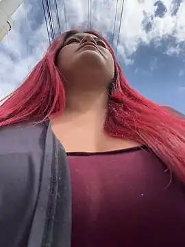 Snapshot of Lia-Moon77 chatting on February 17, 3:51 pm Lia-Moon77 online show from February 17, 3:51 pm