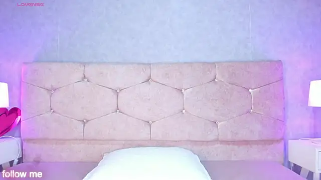 Chloe Miiler online show from February 20, 12:38 pm