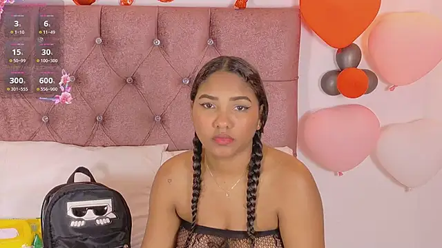 Snapshot of xblack_moon chatting on February 16, 7:43 pm xblack moon online show from February 16, 7:43 pm