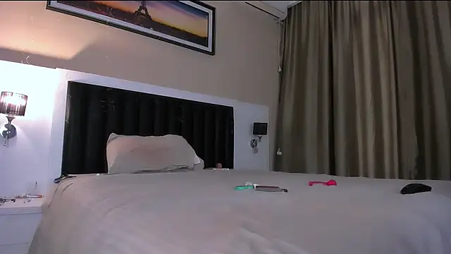 Snapshot of marrena_a chatting on February 20, 10:05 am marrena a online show from February 20, 10:05 am