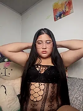 Snapshot of marilush chatting on February 7, 1:09 am marilush online show from February 7, 1:09 am